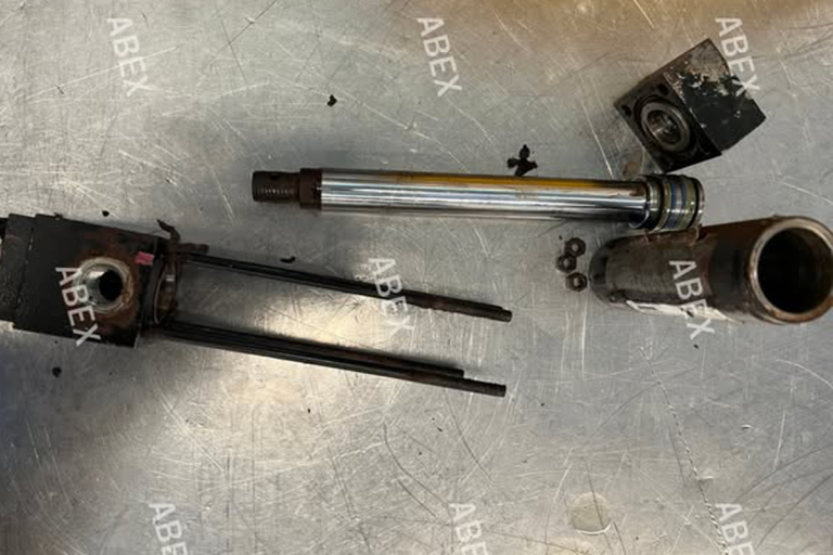 hydraulic cylinders